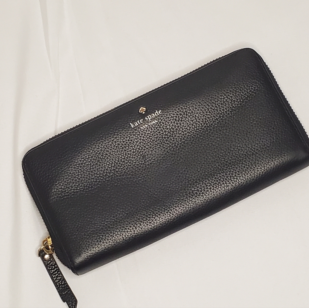Kate Spade black pebbled leather wallet